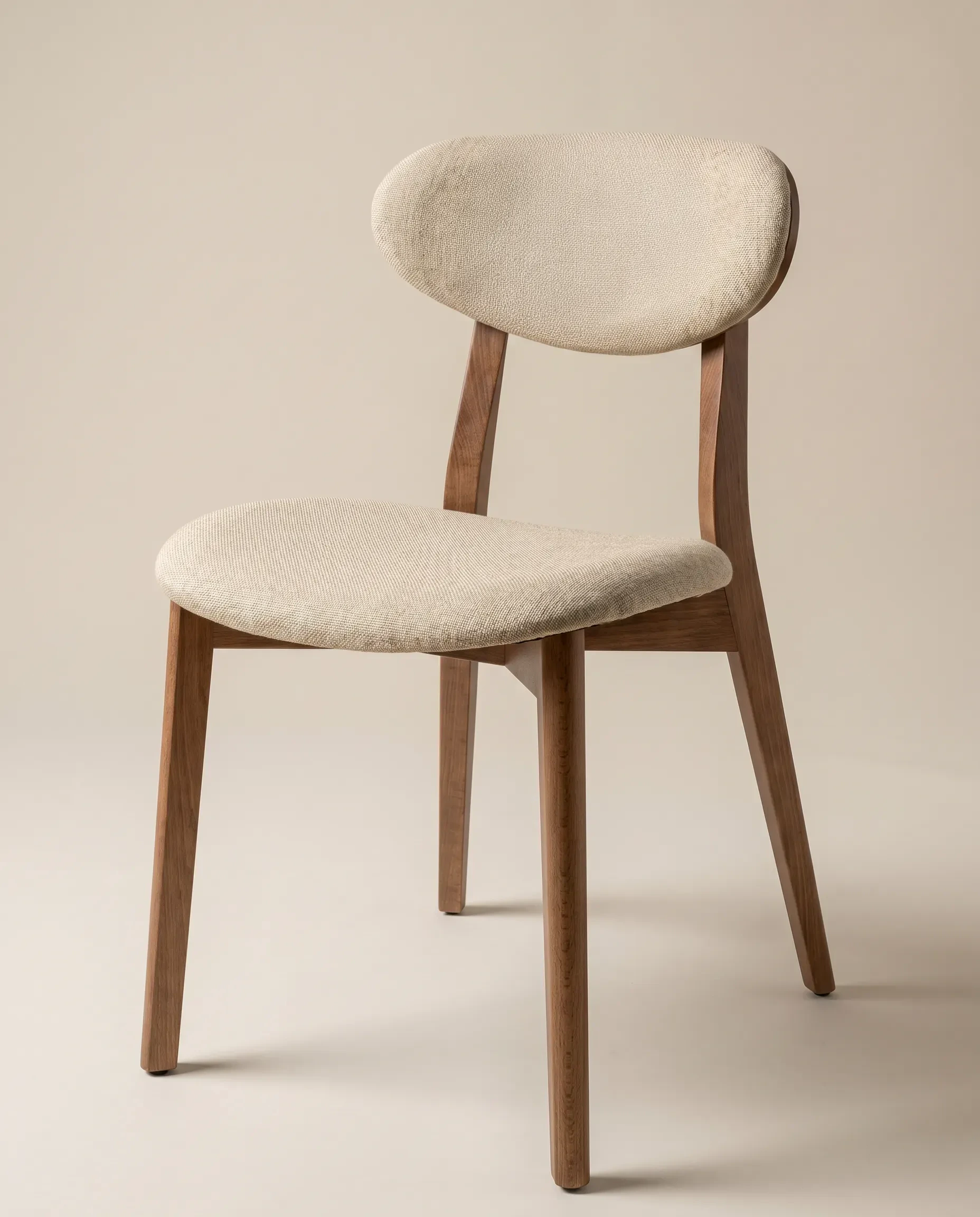 Side chair in wood